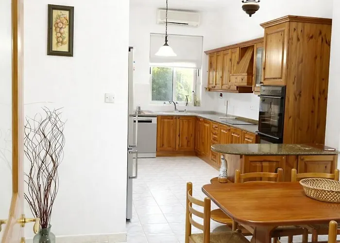 Apartment Spacious Seafront 3br In *