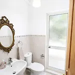 Spacious Seafront 3br In Σλιέμα