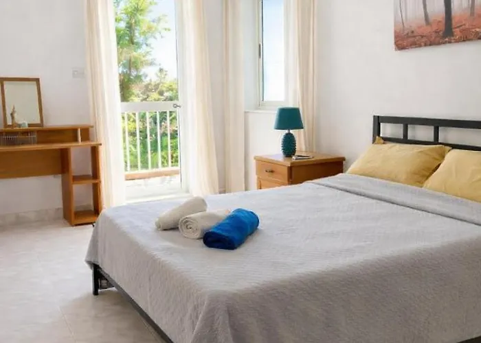 Spacious Seafront 3br In شقة سليمة